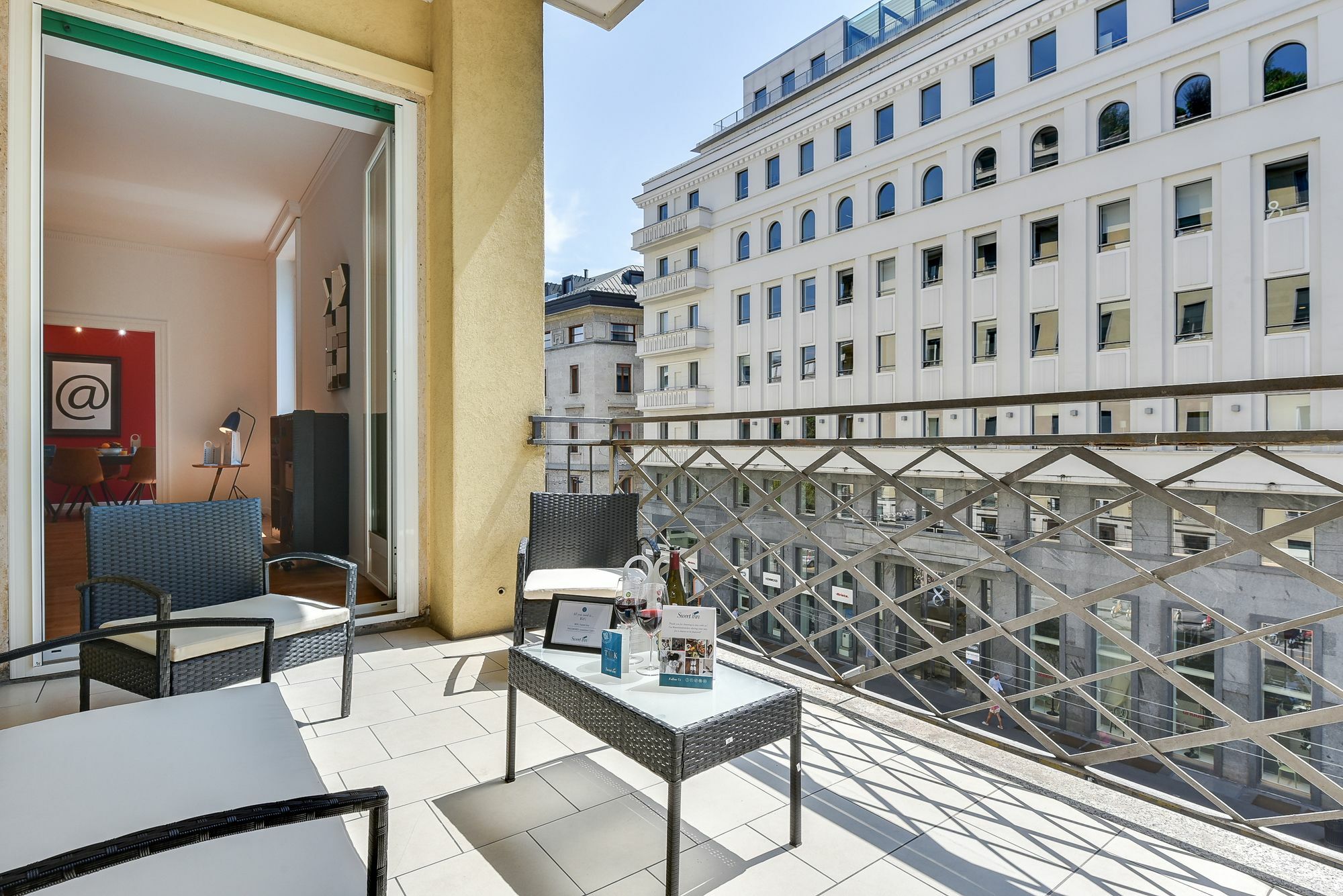 Sweet Inn - Borgogna Milan Exterior photo